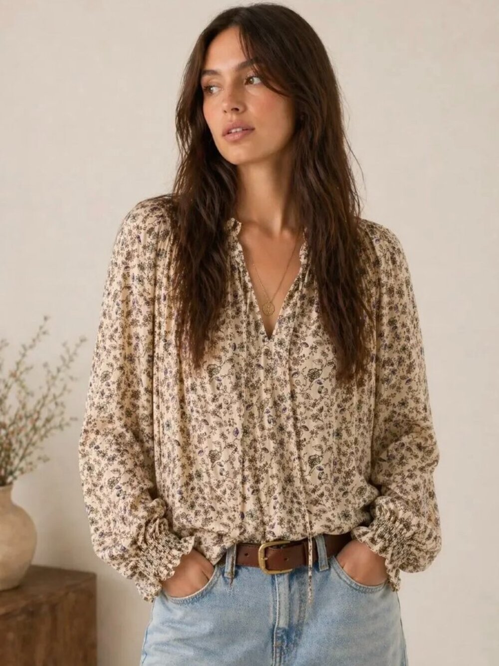 NWT O.P.T Beige Floral Printed V-Neck Long Sleeve Flax Blouse